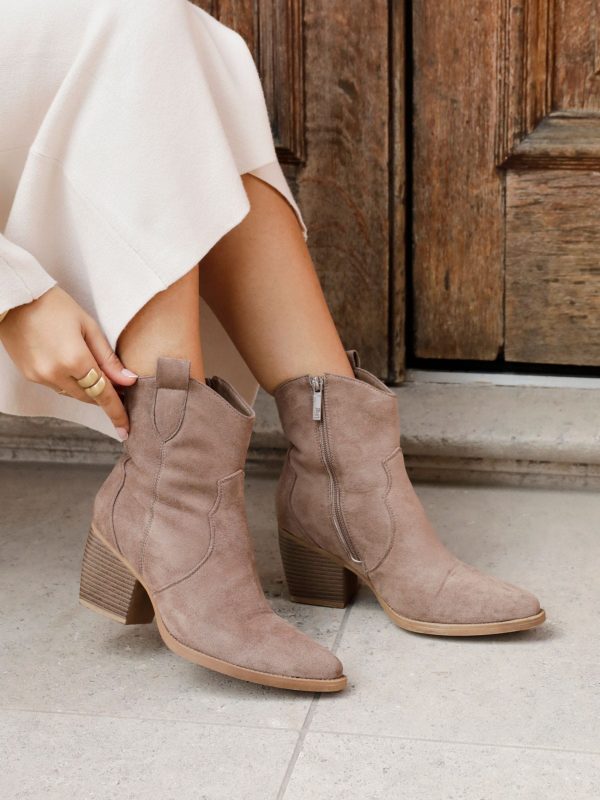 BamCrea48327 Mocha Faux Suede Western Ankle Boots